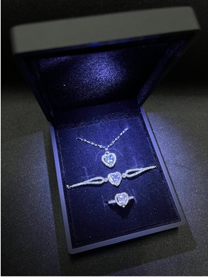 UltraMint Işıklı Kutuda 01 Set: Kolye, Bileklik ve Kalpli Yüzük, Sevgililer Günü Hediye