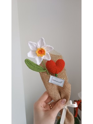 UltraMint El Örgüsü Nergis Kalp Buket - Sevgililer Günü ve Özel Hediye