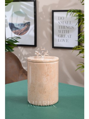 Şık Bej Mermer Çöp Kovası, Gümüş Mercan Detaylı, Modern Dekorasyon Uyumlu