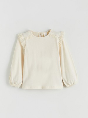 Lcw Ekru Bisiklet Yaka Dantel Detaylı Kız Çocuk Tişört