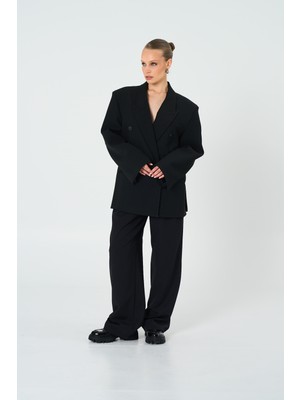 Thalure Kadın Siyah Basene Oturan Oversize Blazer