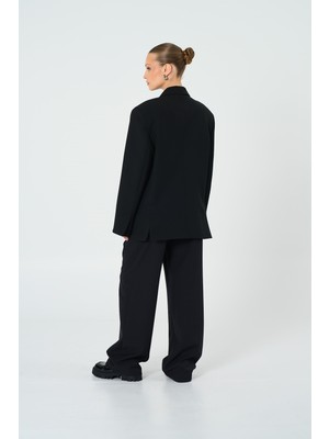 Thalure Kadın Siyah Basene Oturan Oversize Blazer