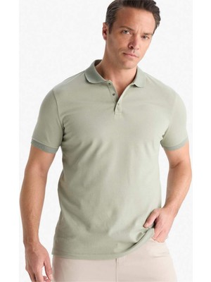 DeFacto Slim Fit Dar Kesim Polo Yaka Kısa Kollu Dokulu Basic Düz Tişört T5259AZ25SM