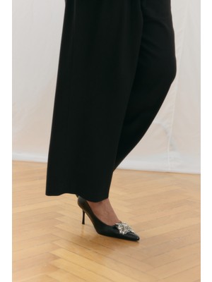 Lutvelizade Topuklu 2601 - Sivri Burun Toka Detaylı Stiletto Siyah Kadın Topuklu