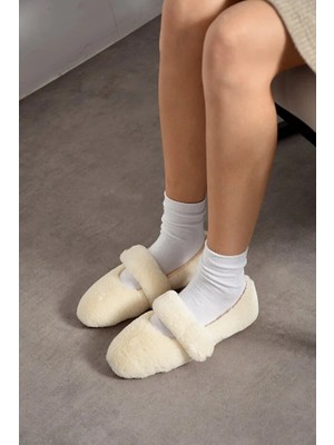 Moda Ayra Tavşan Tüyü Lastikli Kaydırmaz Taban Kadın Babet Panduf Ev Terliği