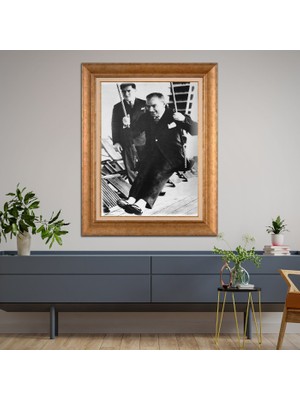 Giyense Özel Seri Altın Paspartulu Çerçeveli Atatürk Tablo FTY457
