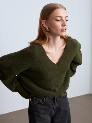 Dilvin 10645 V Yaka Yün Karışımlı Kazak-Haki M.