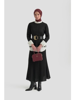 Armine Trend Eteği Çizgi Detaylı Triko İkili Takım Siyah 25KTD601