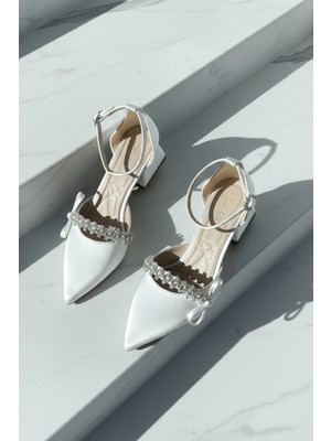 Divolya Dunka Bej Saten Taşlı Fiyonklu (4 cm Topuklu ) Sivri Burun Topuklu Ayakkabı