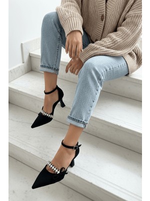 Divolya Jeremy Siyah Süet Taşlı Fiyonklu (8 cm Topuklu ) Sivri Burun Topuklu Ayakkabı