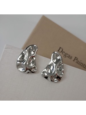 Lente Aksesuar Kadın Gümüş Renk Retro Tasarım Küpe - Asimetrik Formlu Şık Model