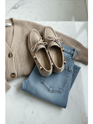 Divolya Bonita Bej Süet Boncuk Detaylı Babet Ayakkabı