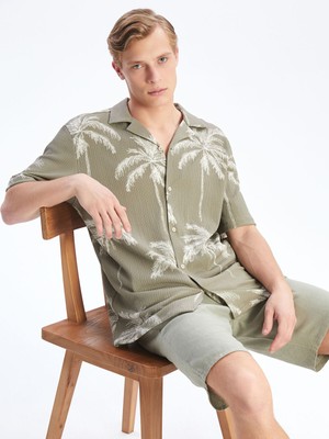 Lc Waikiki Yeni Sezon Regular Fit Kısa Kollu Desenli Erkek Gömlek