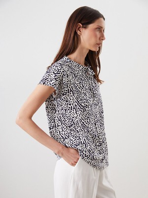 Lc Waikiki Yeni Sezon Bağlamalı Yaka Desenli Bluz