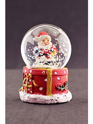 PremiumPort Yılbaşı Temalı Noel Baba Mini Işıklı Kar Küresi 6,5 Cm, Şık ve Eğlenceli Dekor