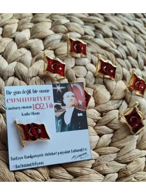 Butenin Atölyesi mezuniyet hediyesi, karne hediyesi, Türk Bayrağı Yaka Rozeti Gold Renk, 1 Adet