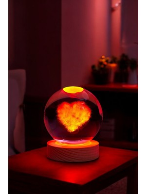 PremiumPort Kırmızı LED Işıklı 3D Ahşap Kalp Cam Küre Ay Lambası Sevgililer Günü Hediye