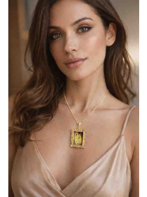 Myth Atelier El Yapımı Klimt Öpücük Gold Çerçeveli Özel Tasarım Kolye - Zarif ve Şık, Hediye, Sanatsal