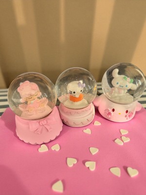 PremiumPort Sevimli Kahramanlar Temalı 10CM Işıklı Kar Küresi Sevgiliye Hediye