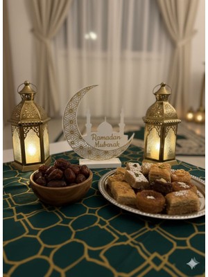 Onaran Grup Ramazan Masa Dekoru