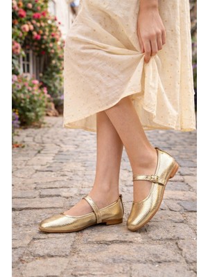 ModaOnn  Kadın Gold Tokalı Kemerli Babet