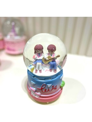 PremiumPort Sevgili Çift Püskürtmeli Işıklı Müzikli Büyük Boy Kar Küresi