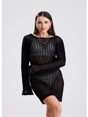 Yuga Knitting Kadın Triko Örgü Sırt Detaylı Kısa Ajurlu Uzun Kollu Plaj Elbisesi