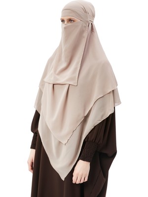 Altobeh Hazır Pratik Şifon Üç Katlı Peçeli Üçgen Hac Umre Şalı Sufle Hijab Nikap - Kum Beji