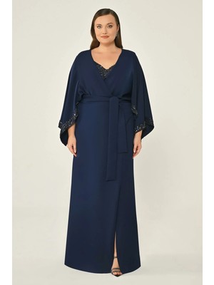 ALFABETA Kadın Bel Kuşak Bağlamalı Kol Uçları ve Gögüs Arası Pullu Uzun Lacivert Abiye & Mezuniyet Elbisesi AB6866-LACİVERT