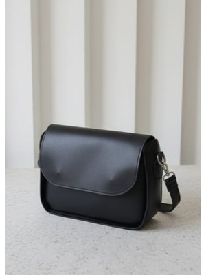 Veyla Style Klasik Siyah Suni Deri Omuz Çantası