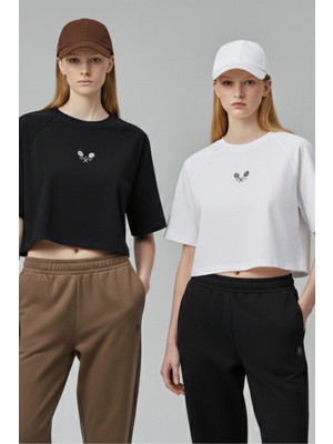 Softandbasic Kadın Nakışlı Regular %100 Organik Pamuk Yuvarlak Yaka Kısa Crop T-Shirt