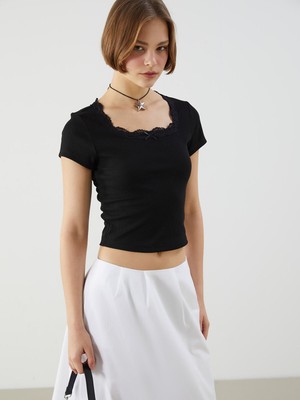 Lc Waikiki Yeni Sezon U Yaka Dantel Detaylı Crop