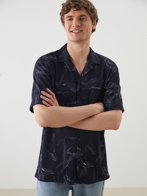 Lc Waikiki Yeni Sezon Regular Fit Kısa Kollu Desenli Erkek Gömlek