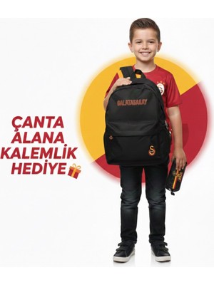 Galatasaray Lisanslı Siyah Okul Çantası Yanında Aslan Logolu Kalemlik Hediyeli