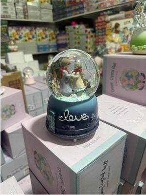 PremiumPort Sevgiliye Özel Mega Boy Kar Küresi, Işıklı ve Sesli Hediye