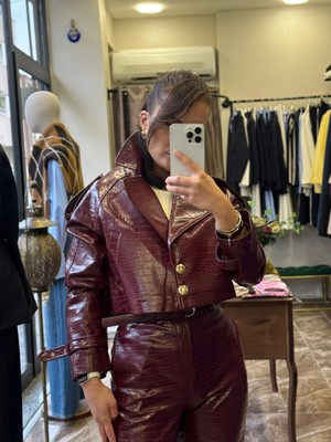 Kroko Desenli Crop Deri Ceket Mürdüm