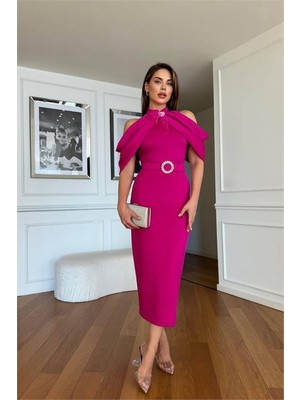 Neşeli Butik Kadın Omuz Detaylı Toka Kemerli Midi Boy Elbise NBNC110095