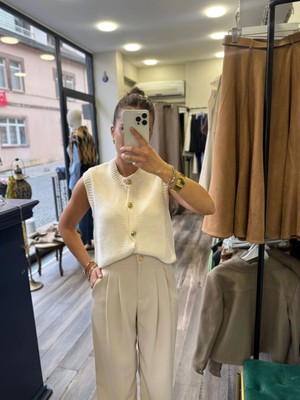 Gold Düğme Detay Indigo Yelek - Krem