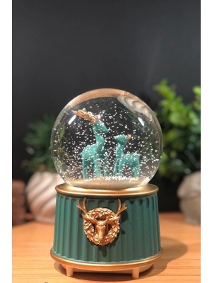 PremiumPort Pilli Işıklı Müzikli Kar Küresi, Geyikli Yeşil Figürlü Masaüstü Biblo