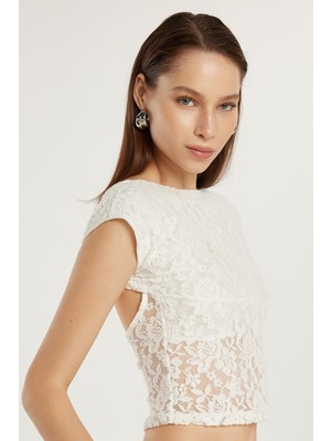 Tudors Kadın Standart Fit Normal Kesim Dantelli Sırt Detaylı Bluz