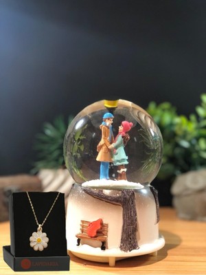 PremiumPort Romantik Işıklı Püskürtmeli Kar Küresi ve Kartanesi Kolye, Büyük Boy