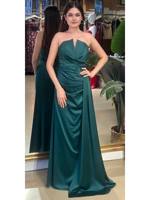Abiyeniall Yeşil Straplez Yaka Sırt Dekolteli Düz Kesim Saten Uzun Abiye Elbise 11131-08
