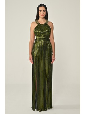 ALFABETA Kadın Boyun Kısmı Taş Detaylar Uzun Parlak Kumaş Iki Ön Taraftan Derin Yırtmaç Yeşil Abiye & Mezuniyet Elbisesi AB6818-SİY/YEŞ