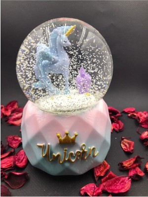 PremiumPort Büyük Boy Unicorn Kanatlı Atlı Kar Küresi, Işıklı ve Müzikli, Kendinden Püskürtmeli