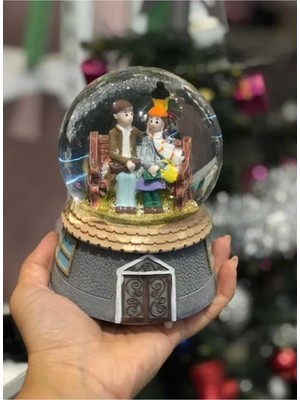 PremiumPort Renkli Değişen Kar Küresi, Müzikli ve Hareketli Kar Tanesi Dekoru