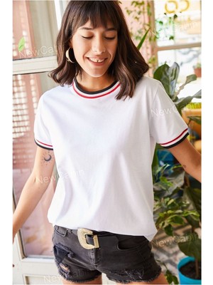 Risil-Nu Company Yeni Sezon Unisex Kol ve Yaka Şerit Detaylı Rahat Kesim Beyaz T-Shirt