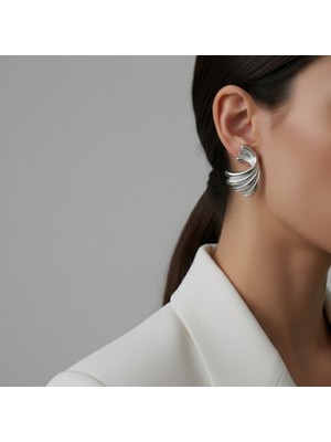 Lente Aksesuar Kadın Gümüş Renk Katmanlı Kanat Formlu Modern Küpe