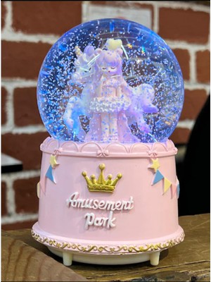 PremiumPort Sevimli Kız ve Atlı Karınca Mega Boy Püskürtmeli Işıklı Müzikli Kar Küresi