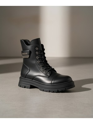 Elit 4697 Siyah Cilt Içi Sıcak Astarlı Rahat Bağcıklı Kadın Bot