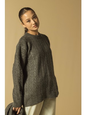 Nisan Triko Saç Örgülü Triko Kazak